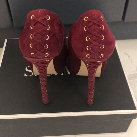 Shoe Mint Platform Heels, Size 6.5, Color Wine - Picture 3 of 4